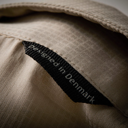 Ezmar-Light-Kortaermet-Khaki-Geoff-Anderson-Closeup-10.jpg