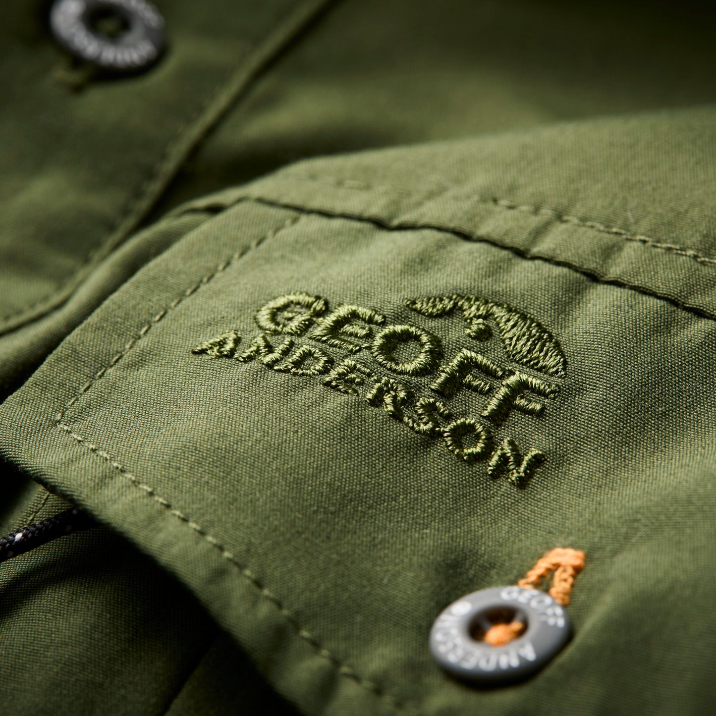 Ezmar-Midweight-Soft-Groen-Geoff-Anderson-Closeup-5.jpg