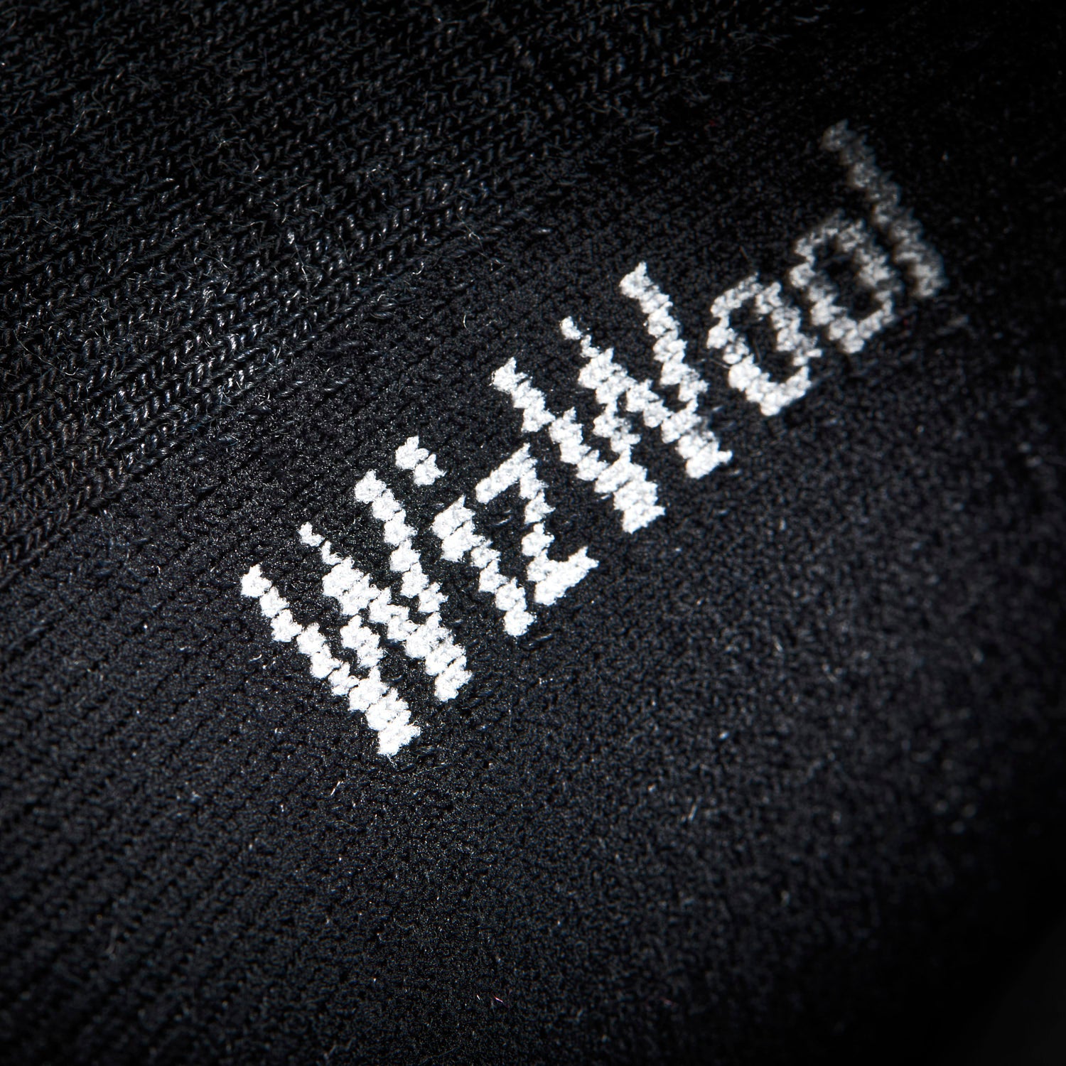wizwool-merino-sokker-MidWeight-geoff-anderson-closeup-3.jpg